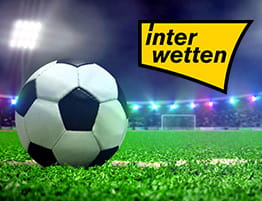 ένα ποδοσφαιρικό στιγμιότυπο και το λογότυπό του interwetten