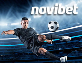 ένα ποδοσφαιρικό στιγμιότυπο και το λογότυπό του novibet