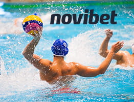 ένα πόλο στιγμιότυπο και το λογότυπό του Novibet